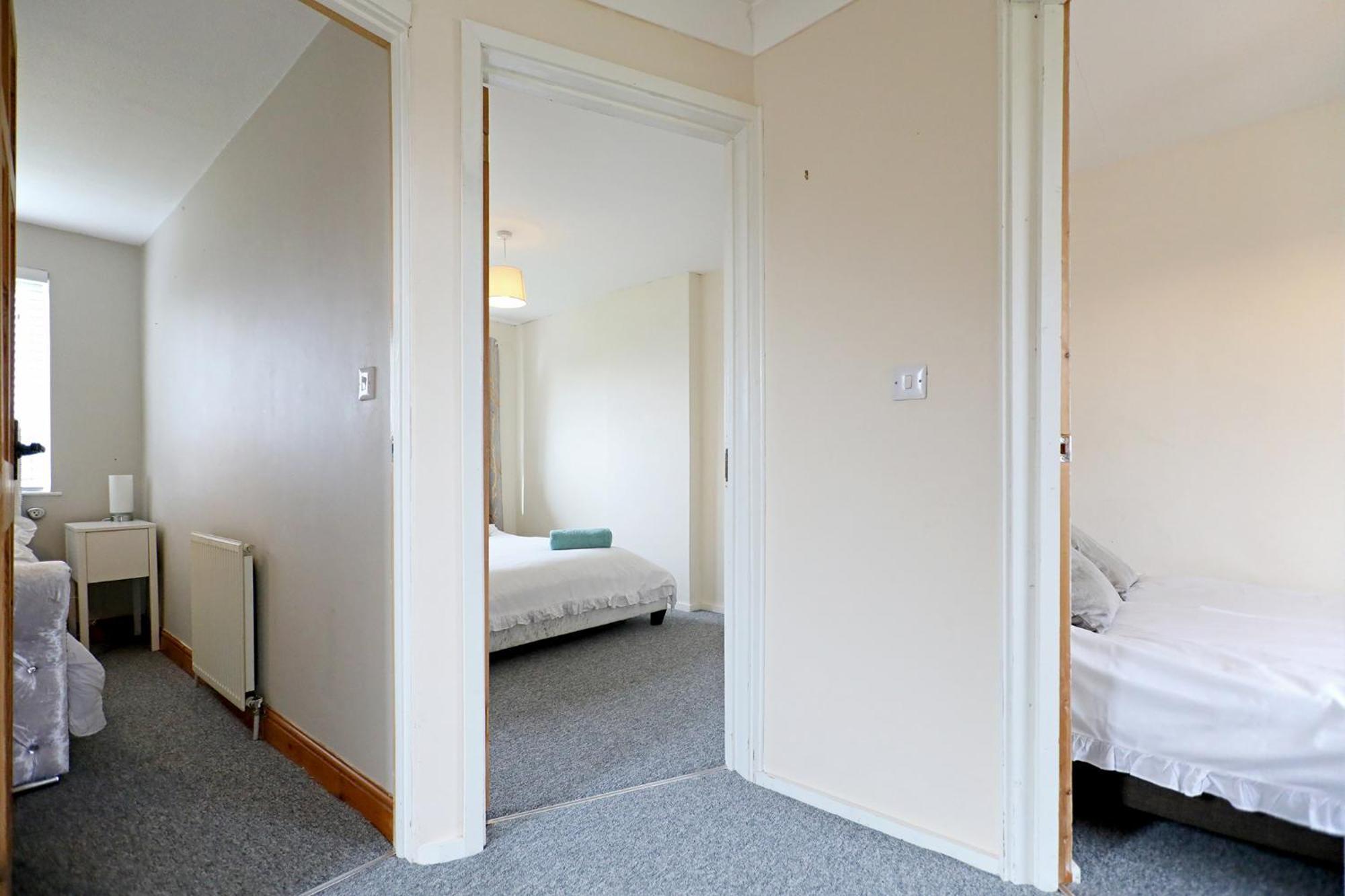 Lovely 3 Bedroom House With Free Parking & Garden Apartment Norwich
